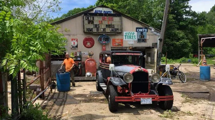 Chet's Auto Wrecking 4
