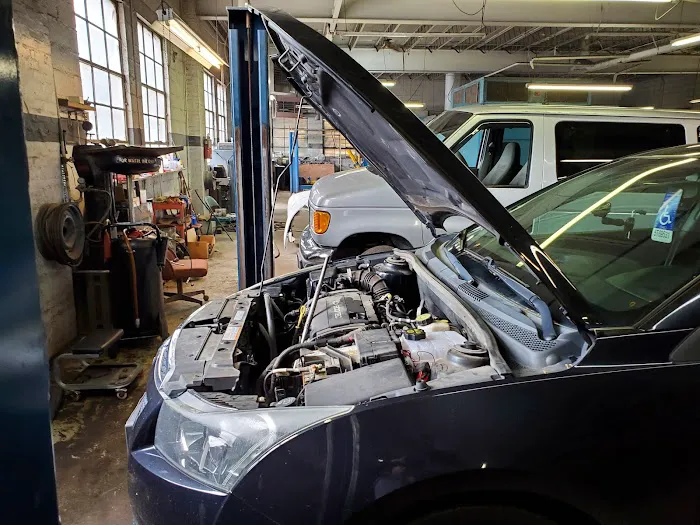 Al's Tire & Auto Body 1