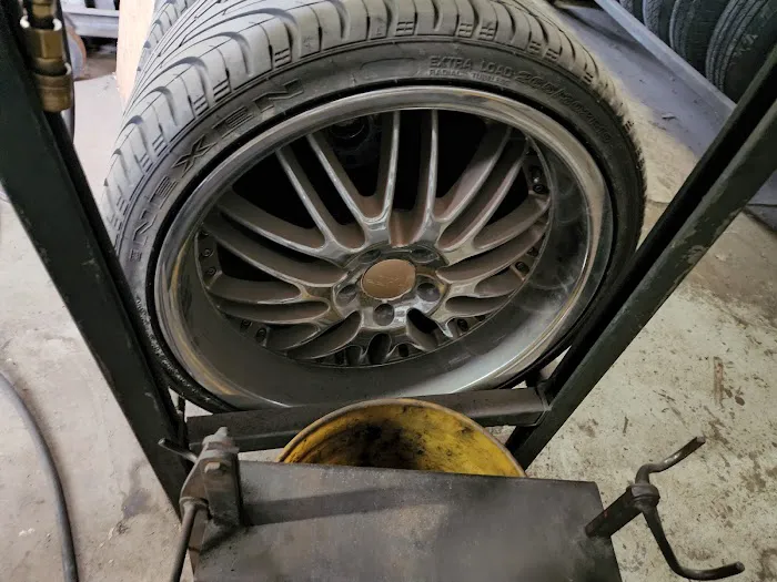 Al's Tire & Auto Body 2
