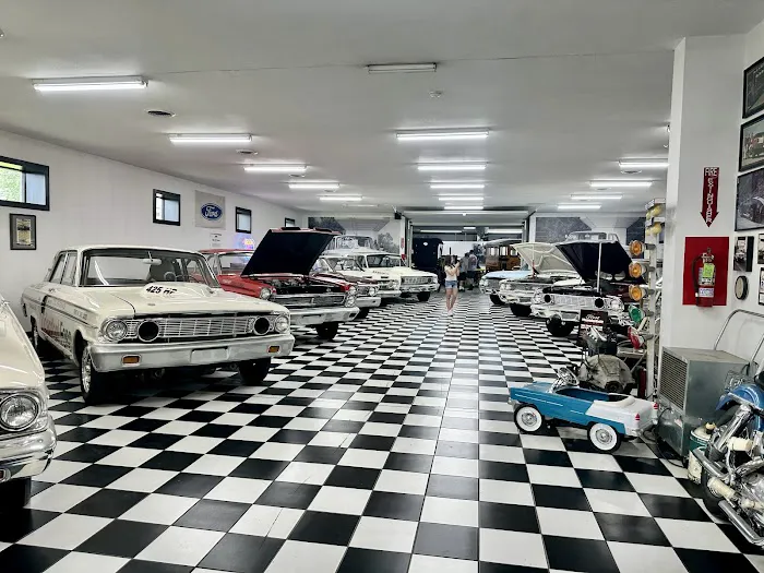 Snyder's Antique Auto Parts 7