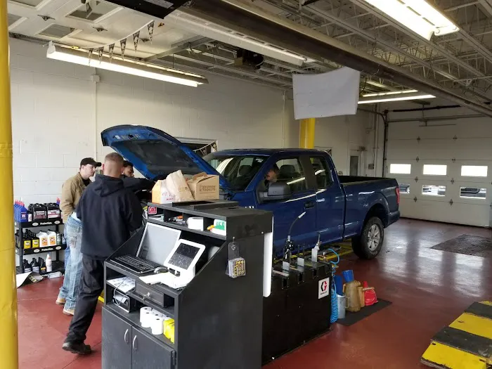 Costa Oil - 10 Minute Oil Change - Boardman 9