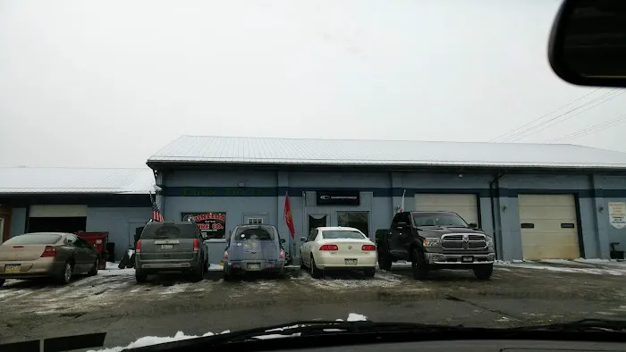 Uneeda Tire, Co. 2