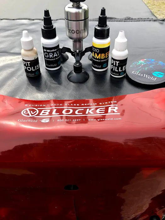 Windshield Repair & Replace 0
