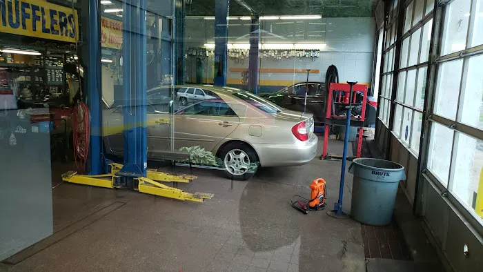 Monro Auto Service and Tire Centers 3