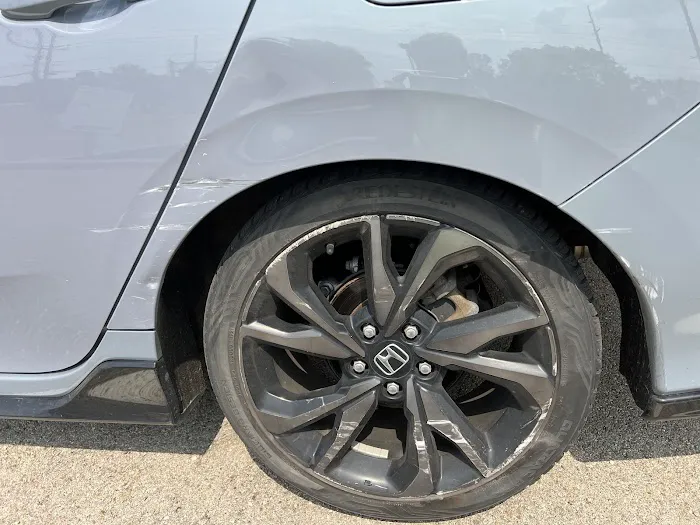 Cox's Custom Auto & Collision Inc. 5