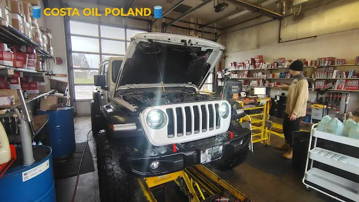 Costa Oil - 10 Minute Oil Change - Poland 3