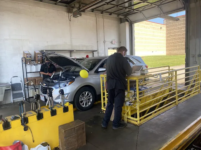 Costa Oil - 10 Minute Oil Change - Poland 9