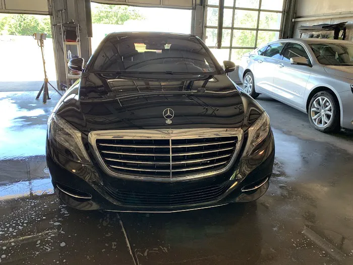 4 Wheels Car Care Center 5