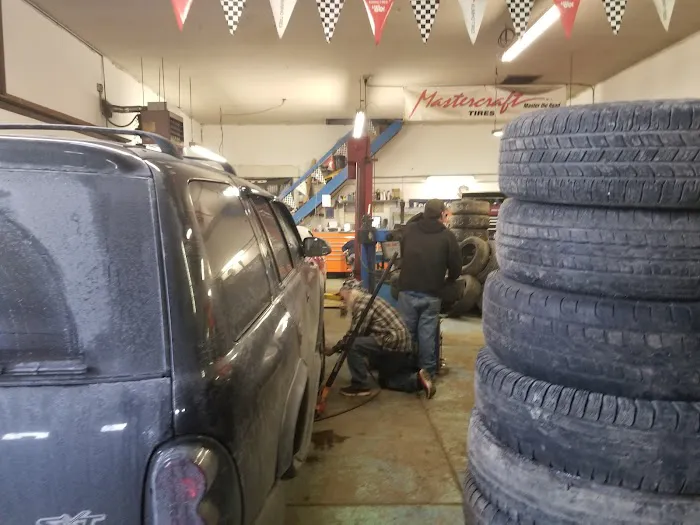 Uneeda Tire Co. 8