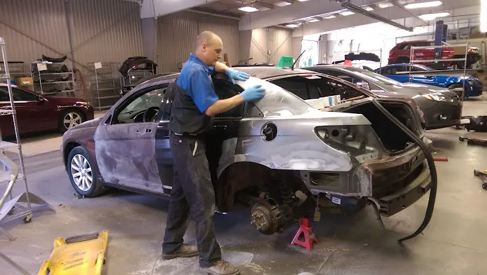 Fred Martin Collision Center 7