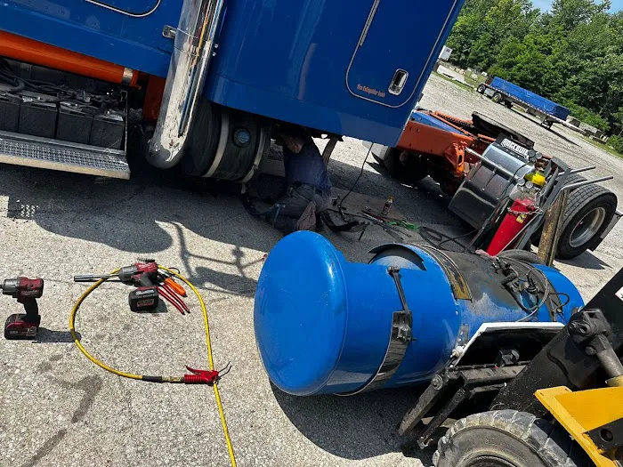 MCM Truck Repair LLC 4