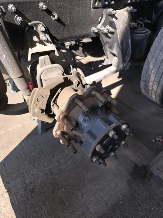 QTS TRUCK REPAIR AND ROAD SERVICE 24/7 6