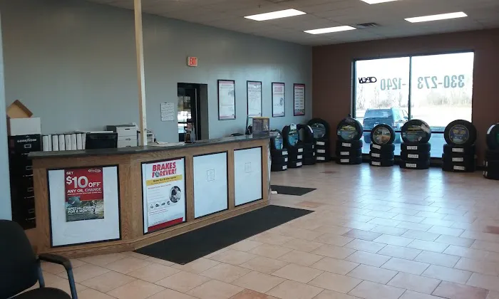 Mr. Tire Auto Service Centers 7