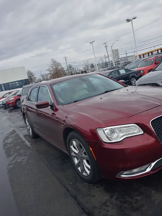 Brunswick Chrysler, Jeep, Dodge, RAM Service & Parts Center 4