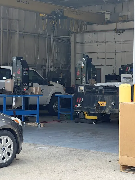 Liberty Ford Brunswick Commercial Vehicle Service Center 3