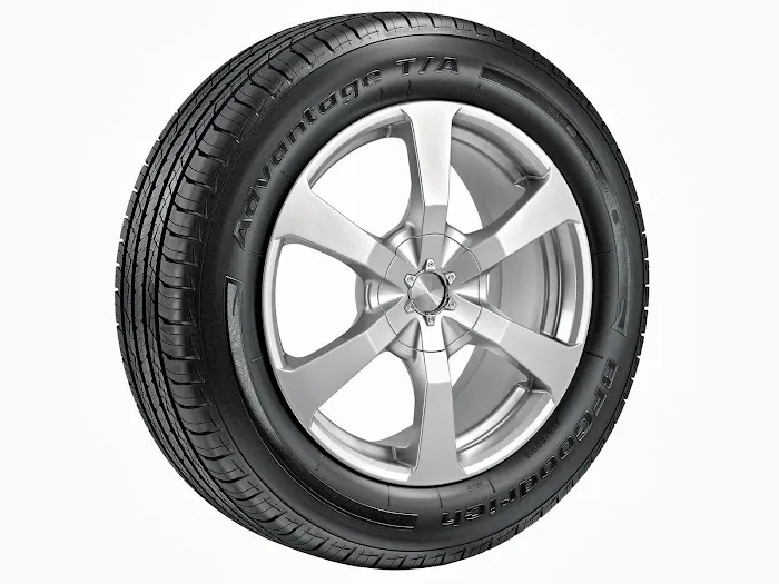 Conrad's Tire Express & Total Car Care 3