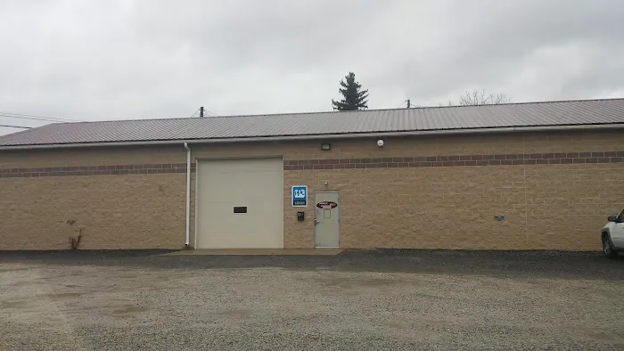 Ezra's Auto Body & Customs, LLC 0