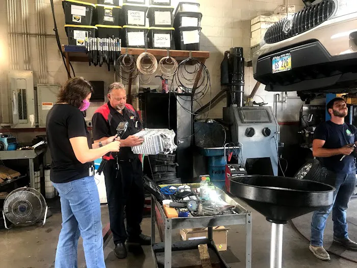 Rad Air Complete Car Care and Tire Center - Medina 4