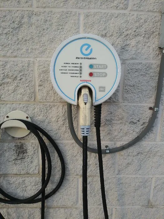 Sims Nissan Service Center 8