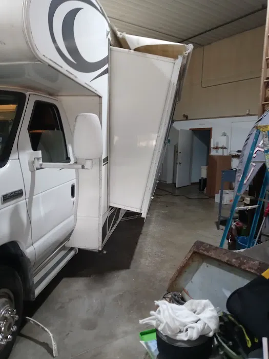 Ruben's RV Service 5