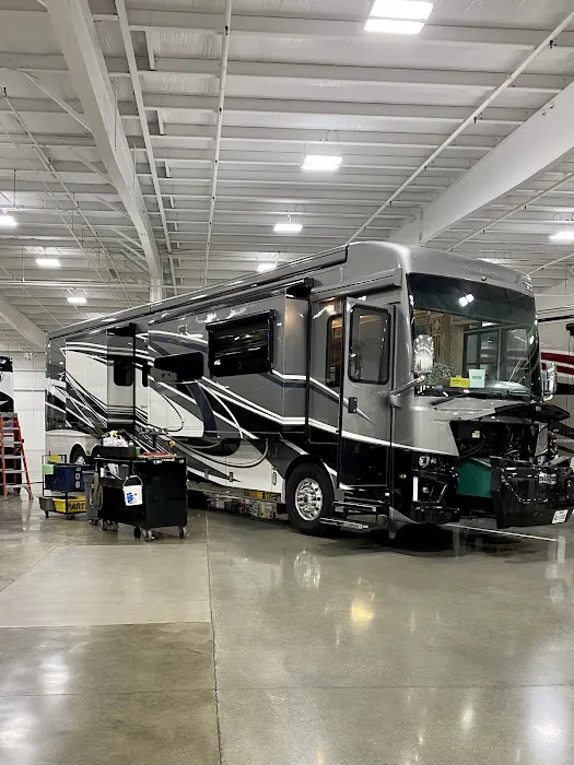 Newmar Service Center 8
