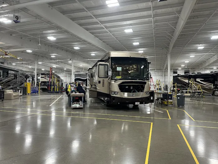 Newmar Service Center 9