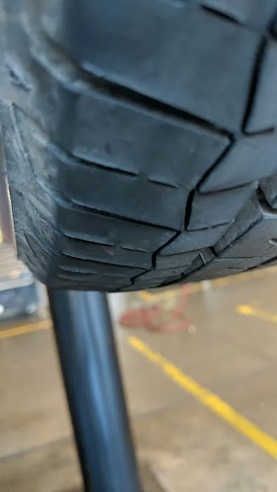 Glen's Tire 3
