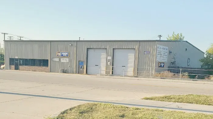 Rick's Auto Body Shop 9