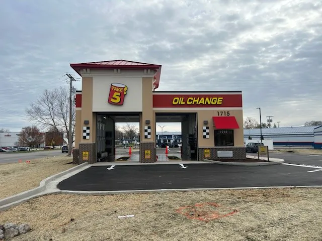 Take 5 Oil Change 1