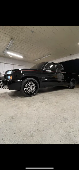 Adalid's House of Wheels 8