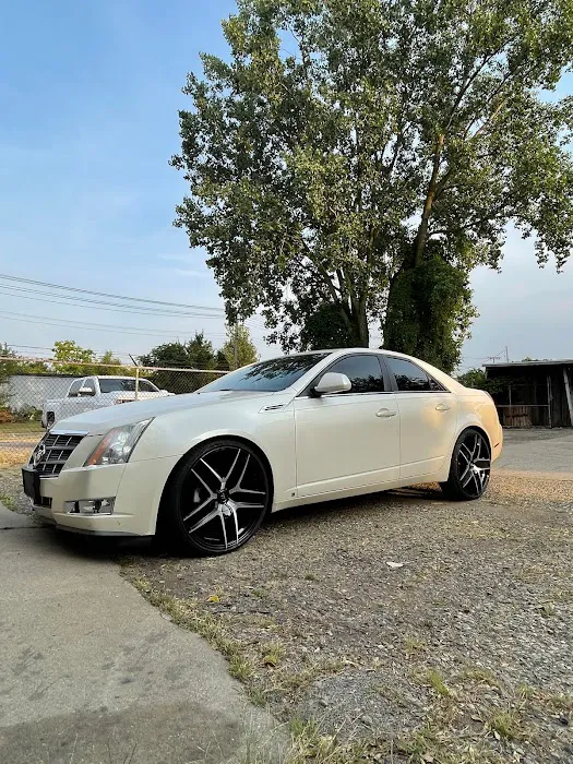 Adalid's House of Wheels 9