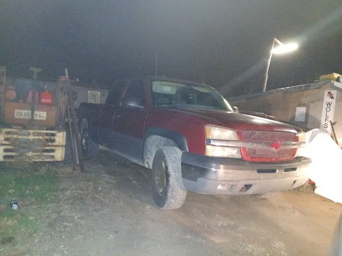 Hundt's Auto Salvage 8