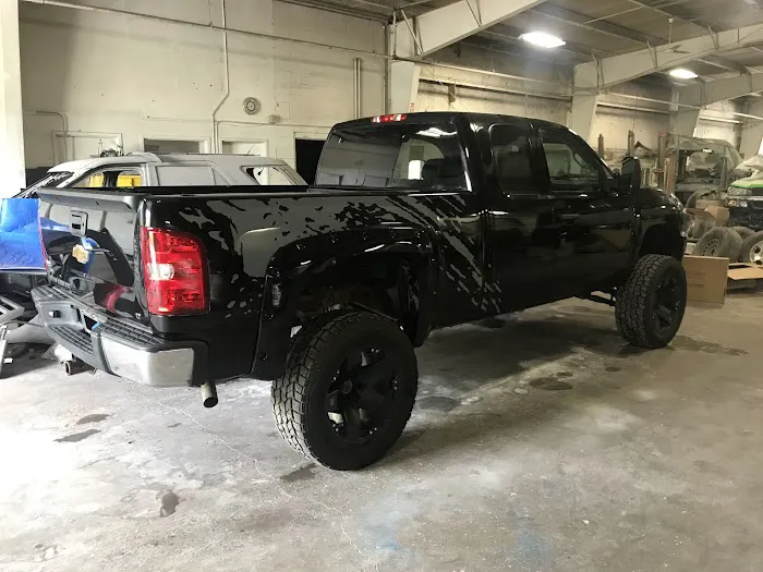 Grand Auto Body Shop 8