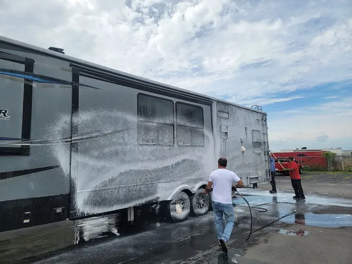 D & T RV Repair 3