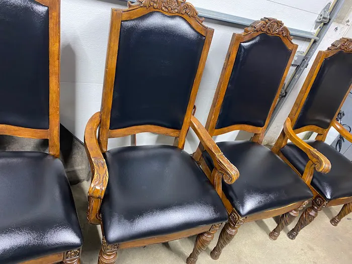 Los chulos upholstery and car detailing 5