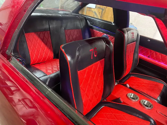 Los chulos upholstery and car detailing 4