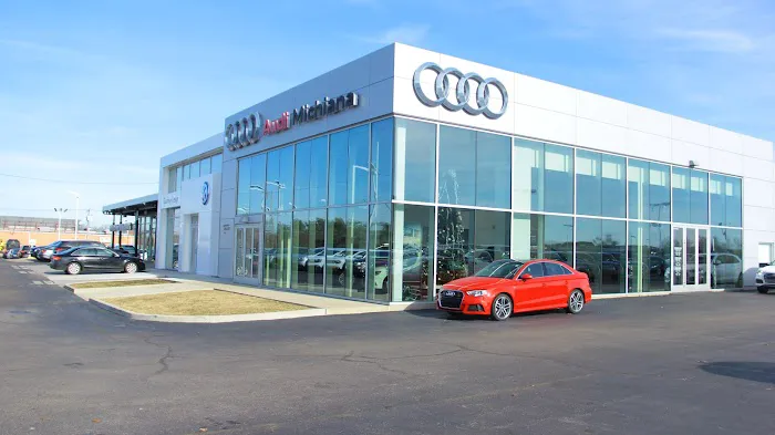 Service Center at Gurley Leep Motorwerks 3