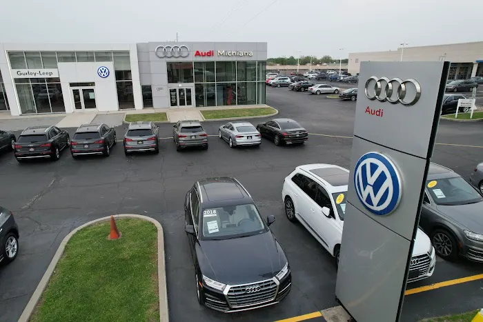 Service Center at Gurley Leep Motorwerks 8