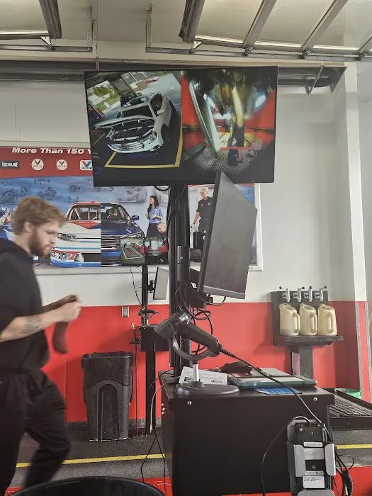Valvoline Instant Oil Change 6