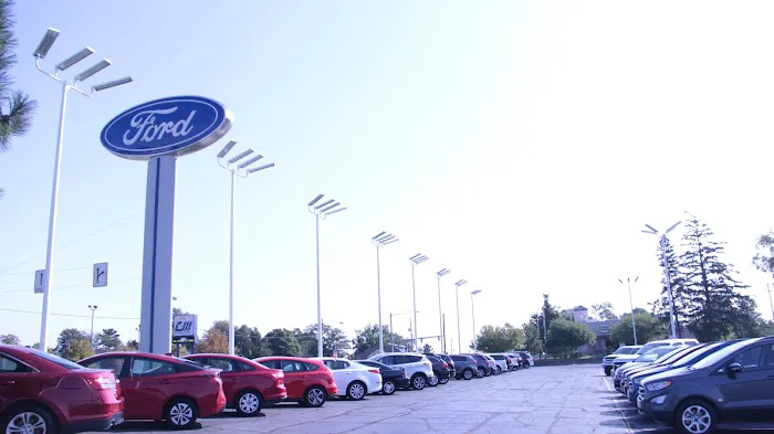Service Center at Gurley Leep Ford-Lincoln 7