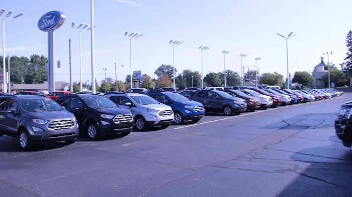 Service Center at Gurley Leep Ford-Lincoln 8