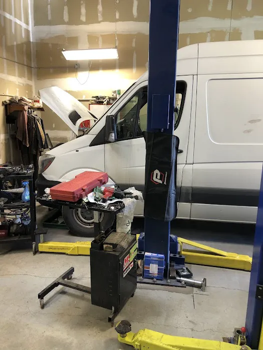 Adeal Auto Repair 2
