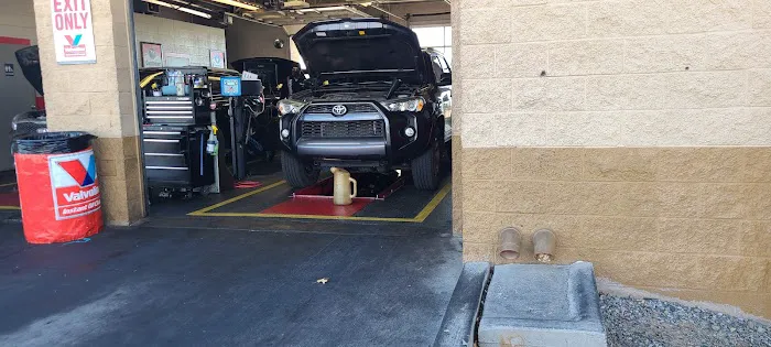 Valvoline Instant Oil Change 9