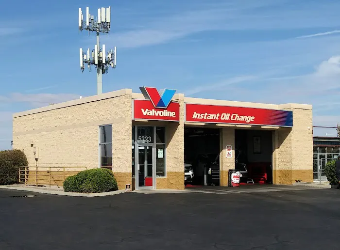 Valvoline Instant Oil Change 3