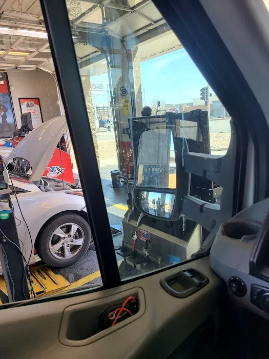 Valvoline Instant Oil Change 4