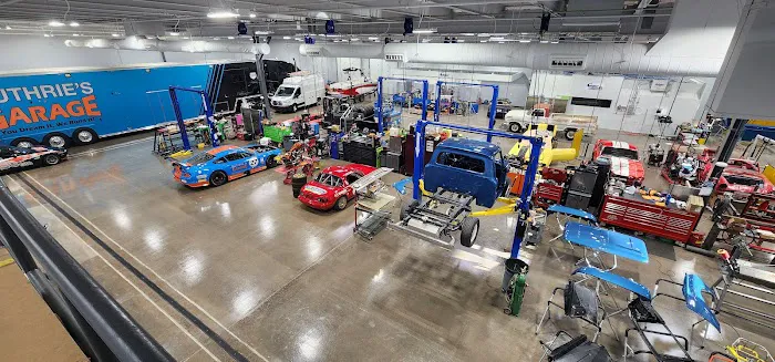 Guthrie's Garage 6