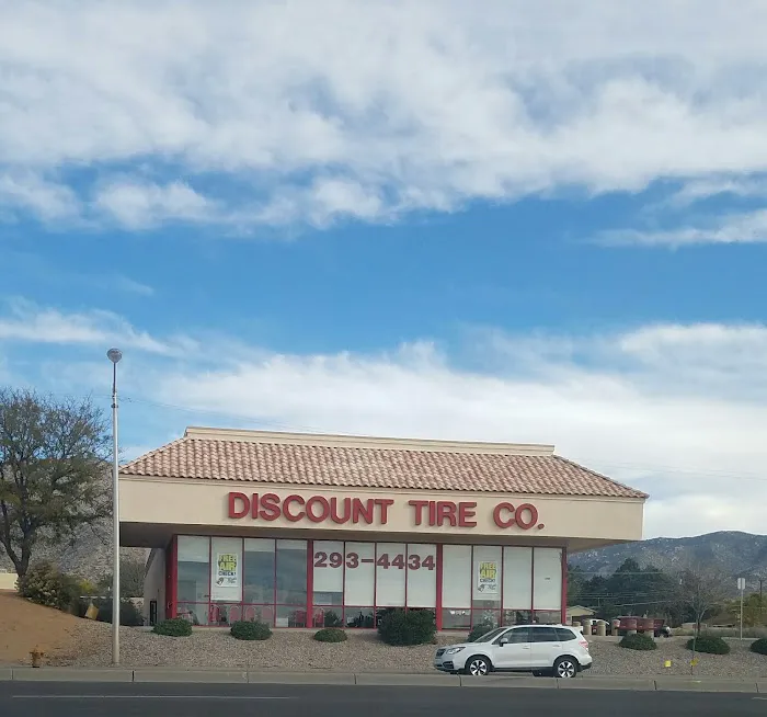 Discount Tire 0