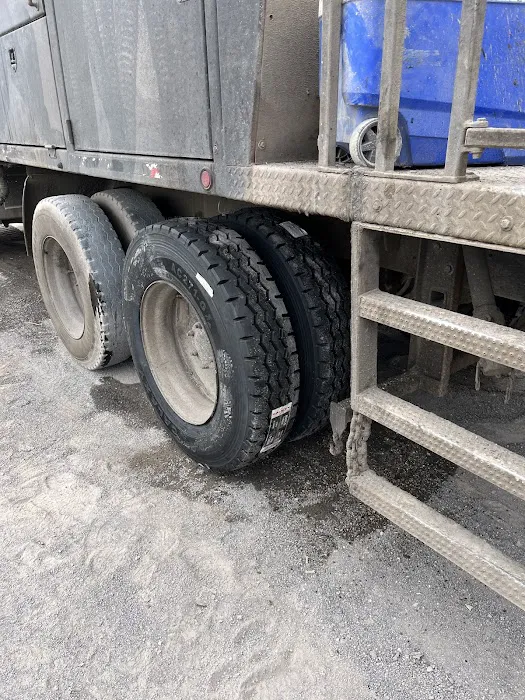 Steel Tread Mobile Tire Shop 8