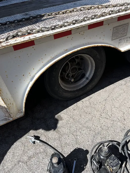 Steel Tread Mobile Tire Shop 3
