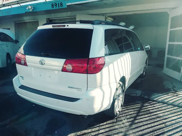 A & V 6